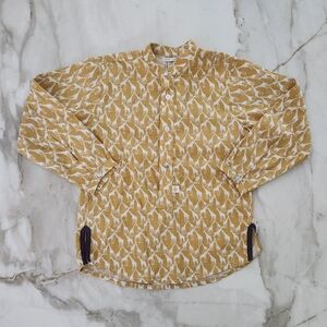 Giraffe Print Button-Up Shirt